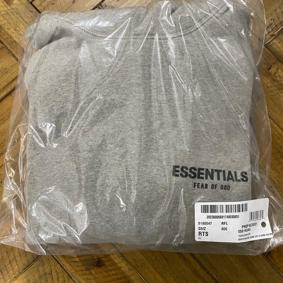 Fear of God Essentials Dark Oatmeal size Men Small Medium *NWT* - Picture 6 of 8